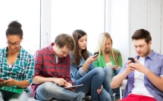 על סמארטפונים וסטודנטים - הרגלי למידה בעידן הדיגיטלי